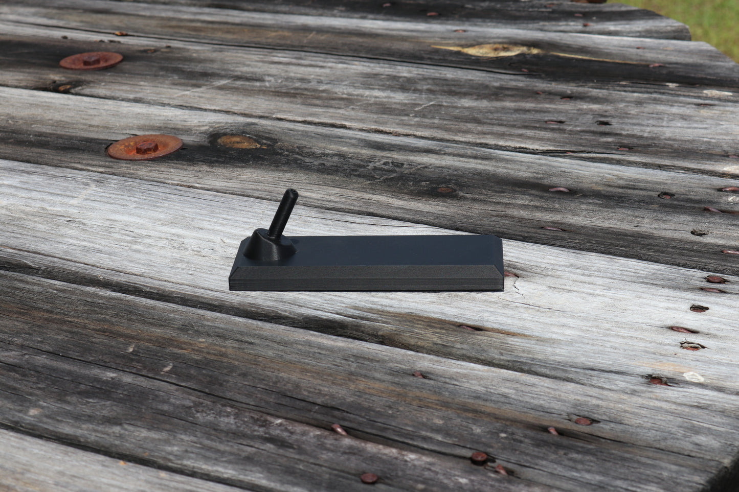 Universal Pistol Stand (Barrel Version)