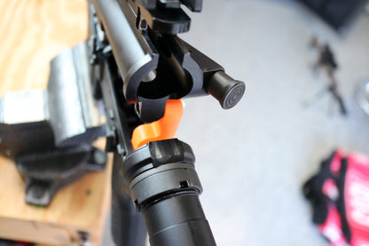 AR Upper/Lower Hold Open